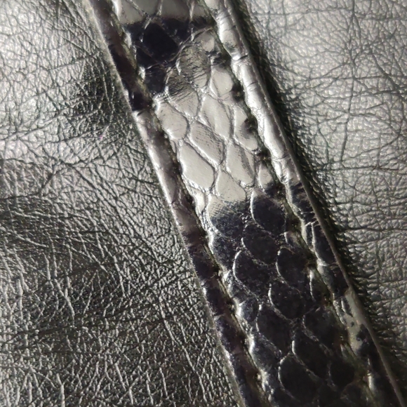 3/$20 Rocking mini bag - Picture 3 of 6